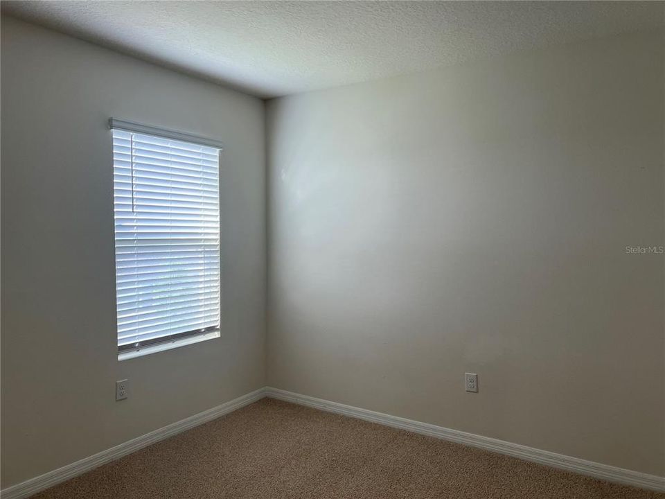 En Venta: $379,000 (5 camas, 3 baños, 2528 Pies cuadrados)