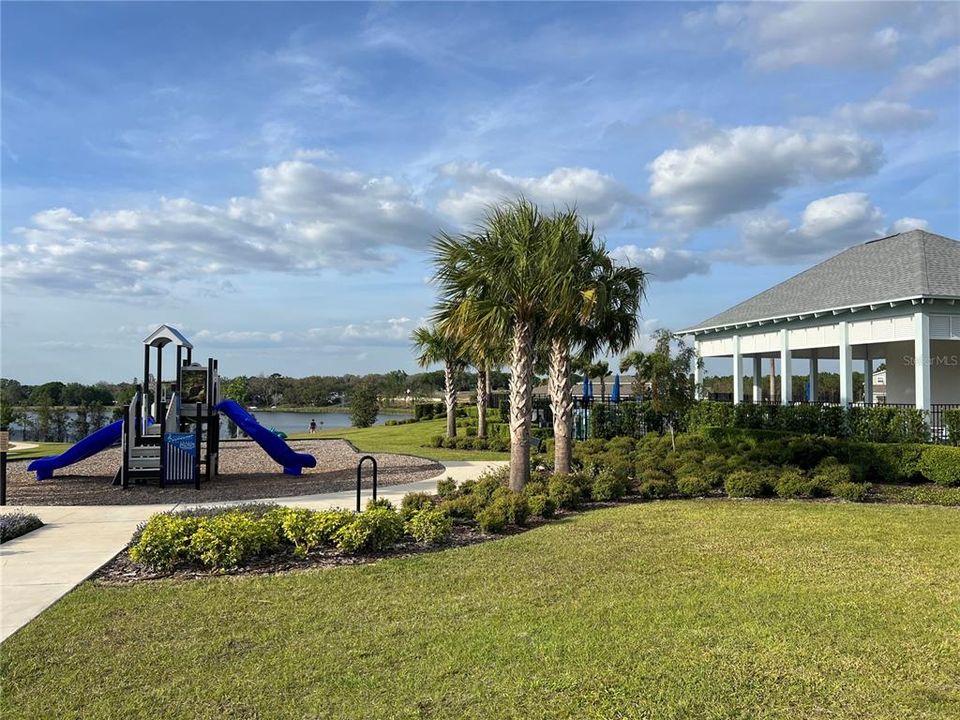 En Venta: $379,000 (5 camas, 3 baños, 2528 Pies cuadrados)