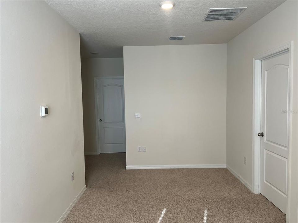 En Venta: $379,000 (5 camas, 3 baños, 2528 Pies cuadrados)