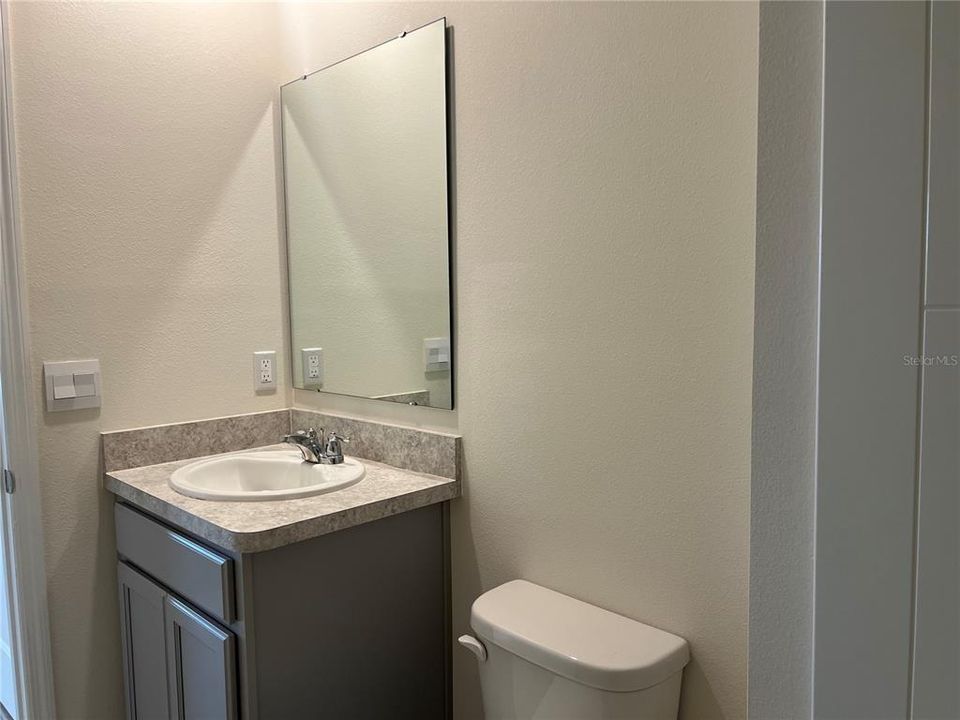 En Venta: $379,000 (5 camas, 3 baños, 2528 Pies cuadrados)