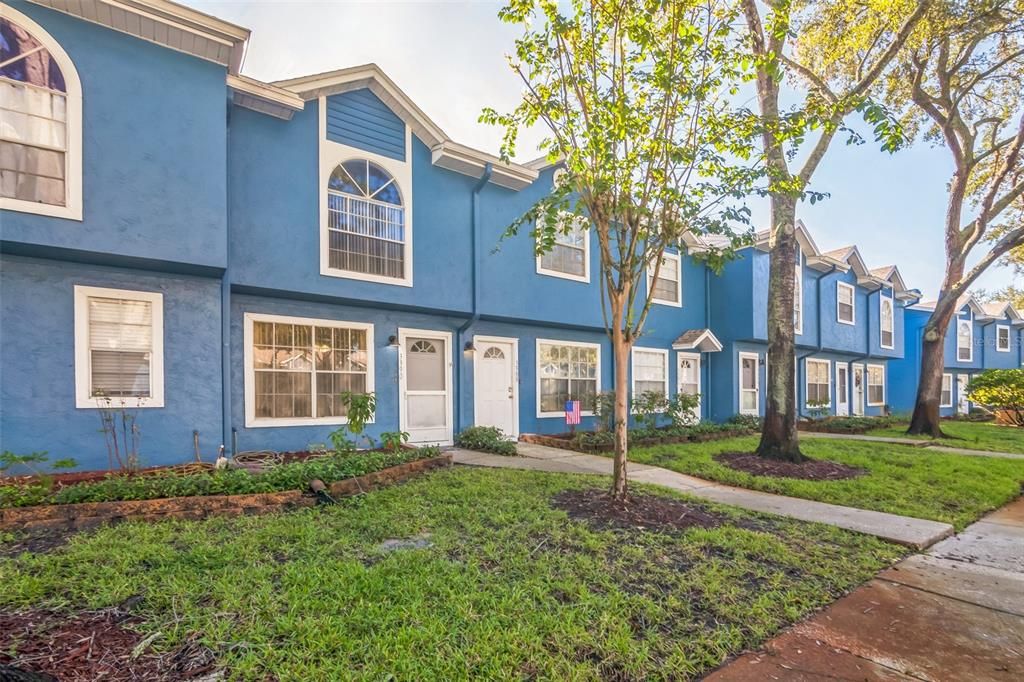 Recently Sold: $249,900 (2 beds, 2 baths, 1296 Square Feet)