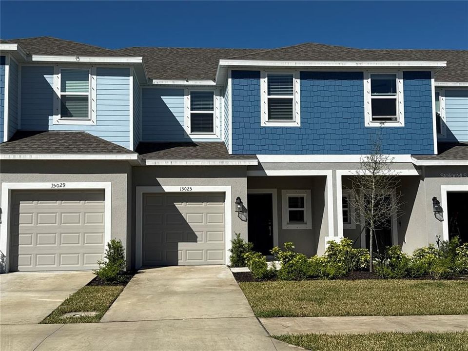 Vendido Recientemente: $300,000 (3 camas, 2 baños, 1373 Pies cuadrados)