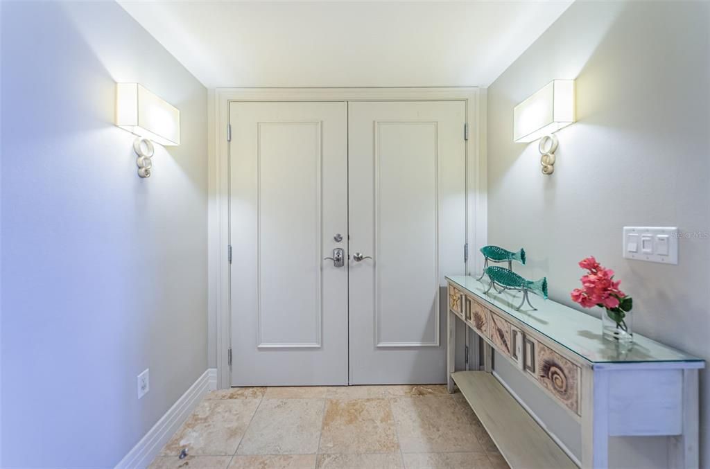 For Sale: $2,695,000 (3 beds, 2 baths, 2328 Square Feet)