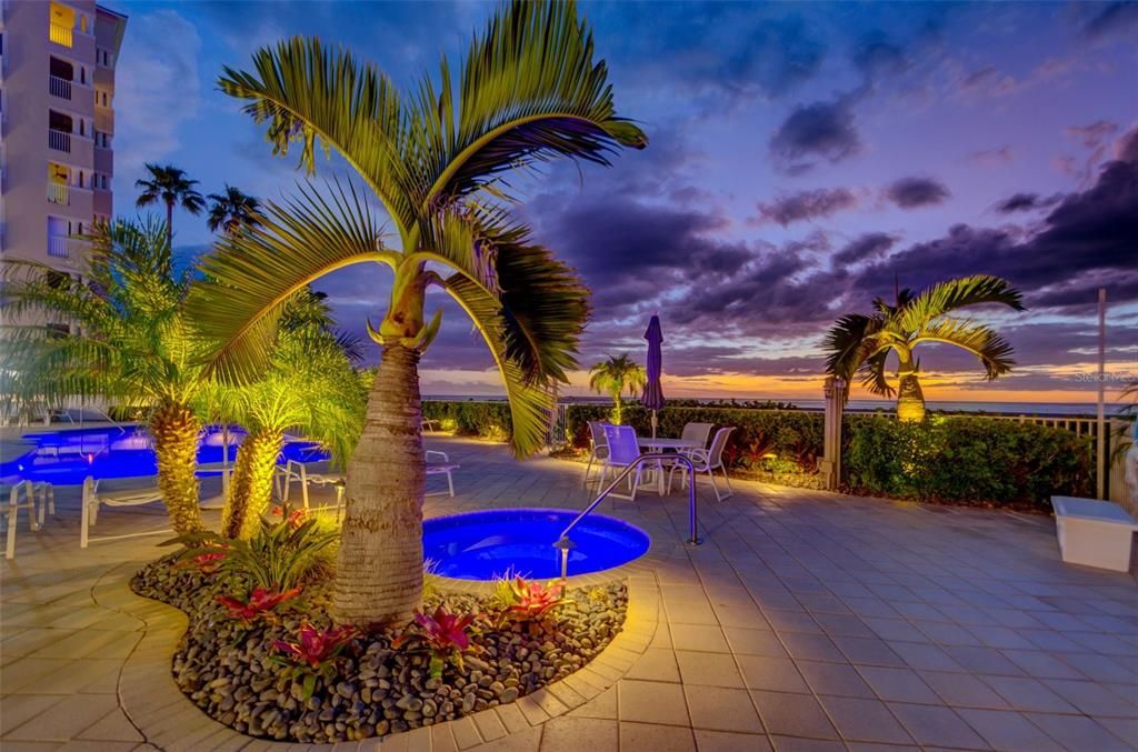 For Sale: $2,695,000 (3 beds, 2 baths, 2328 Square Feet)