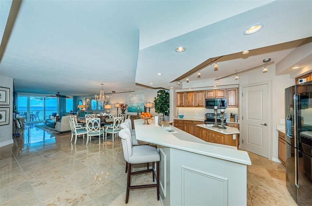 For Sale: $2,695,000 (3 beds, 2 baths, 2328 Square Feet)