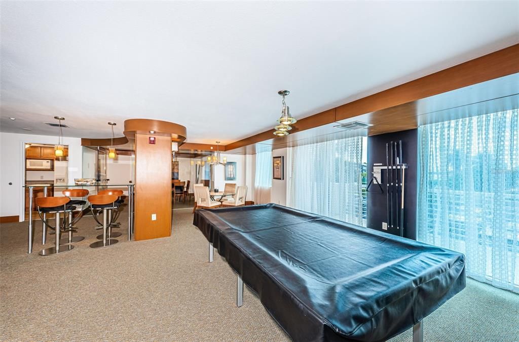 For Sale: $2,695,000 (3 beds, 2 baths, 2328 Square Feet)