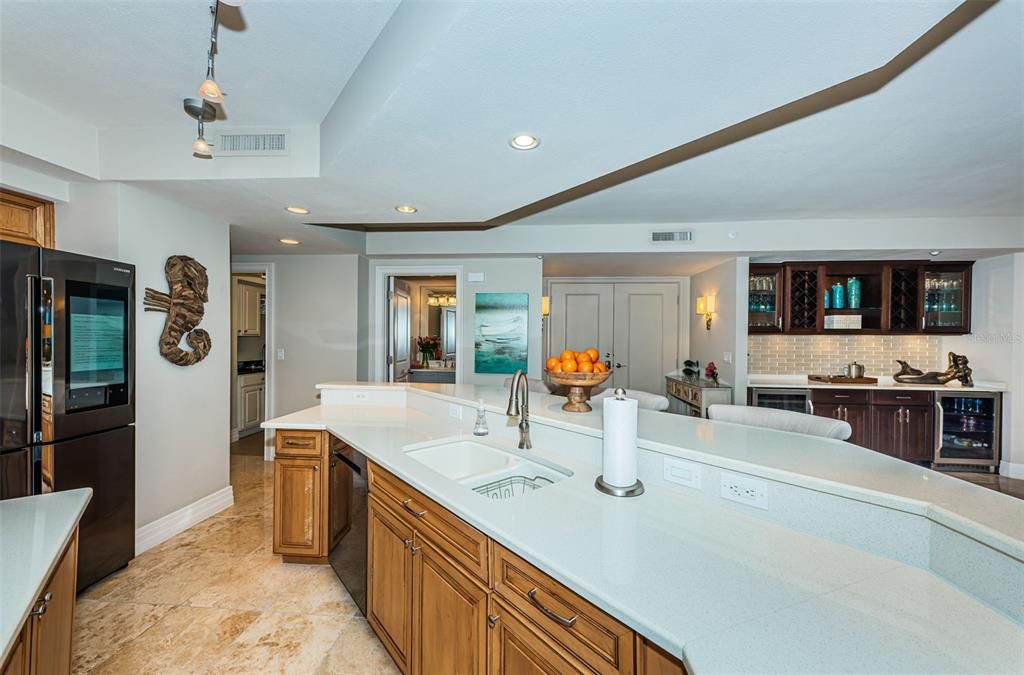 For Sale: $2,695,000 (3 beds, 2 baths, 2328 Square Feet)