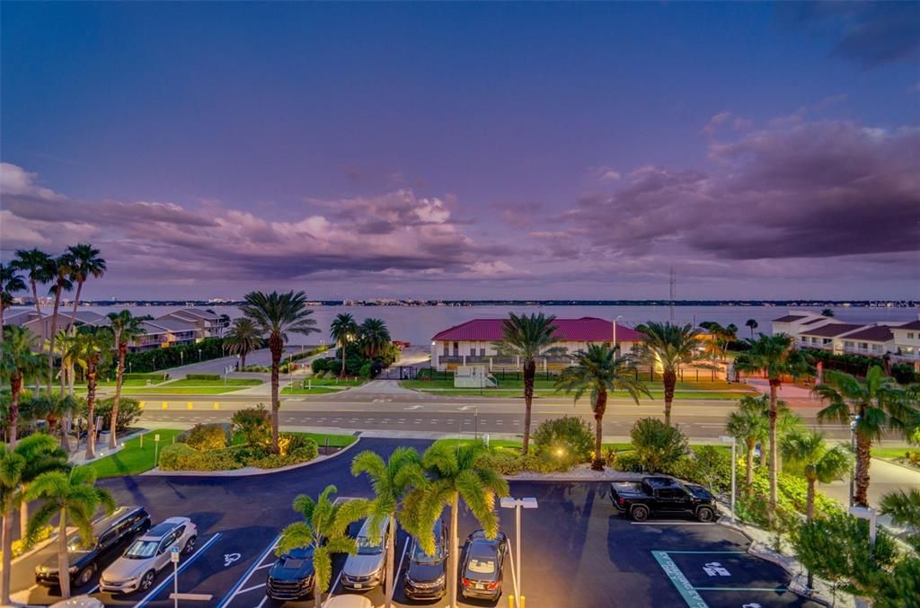 For Sale: $2,695,000 (3 beds, 2 baths, 2328 Square Feet)