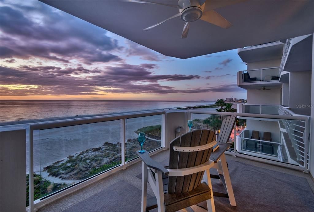 For Sale: $2,695,000 (3 beds, 2 baths, 2328 Square Feet)