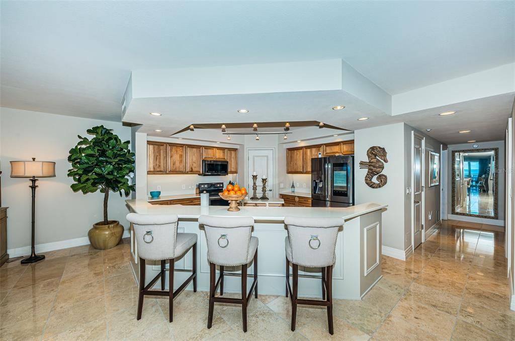 For Sale: $2,695,000 (3 beds, 2 baths, 2328 Square Feet)