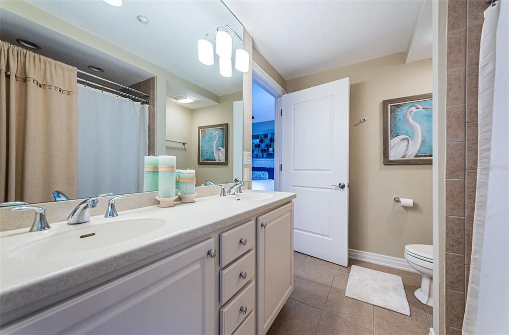 For Sale: $2,695,000 (3 beds, 2 baths, 2328 Square Feet)