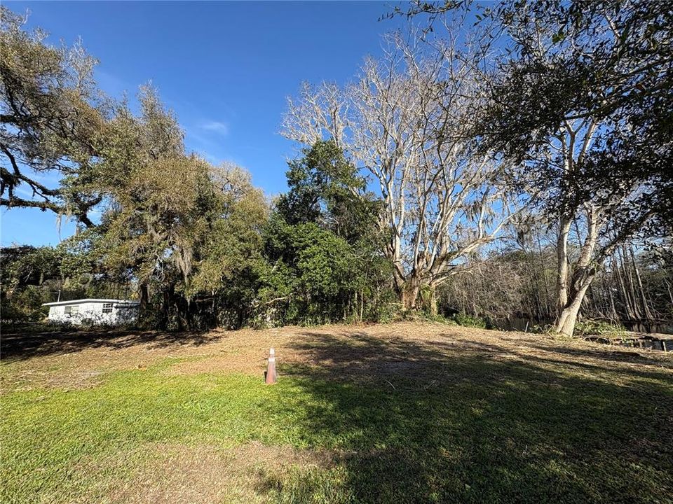 待售: $94,900 (0.28 acres)