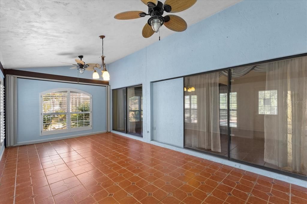 For Sale: $675,000 (4 beds, 2 baths, 2930 Square Feet)