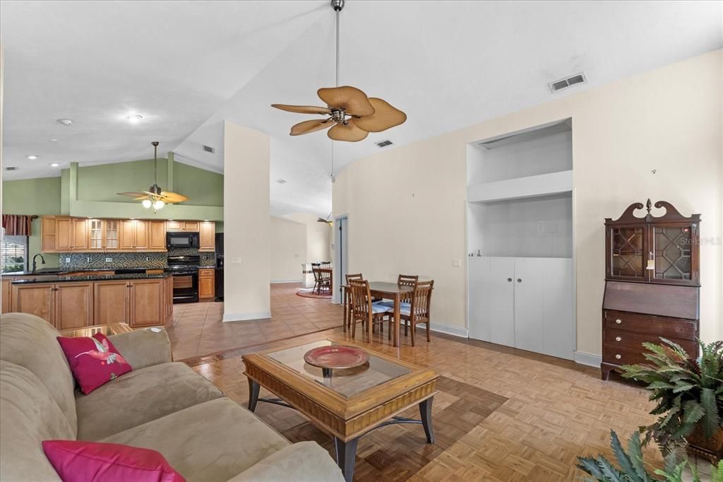 For Sale: $675,000 (4 beds, 2 baths, 2930 Square Feet)