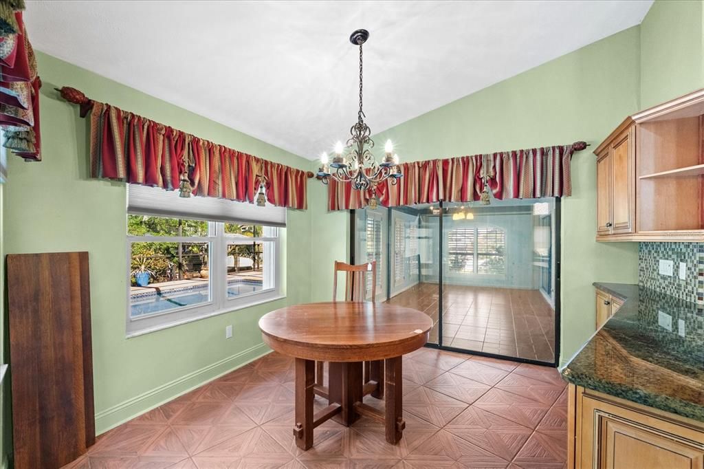 For Sale: $675,000 (4 beds, 2 baths, 2930 Square Feet)