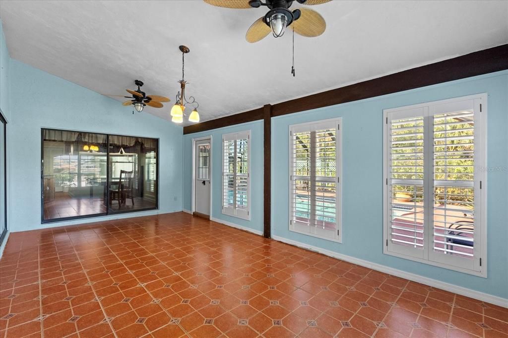 For Sale: $675,000 (4 beds, 2 baths, 2930 Square Feet)