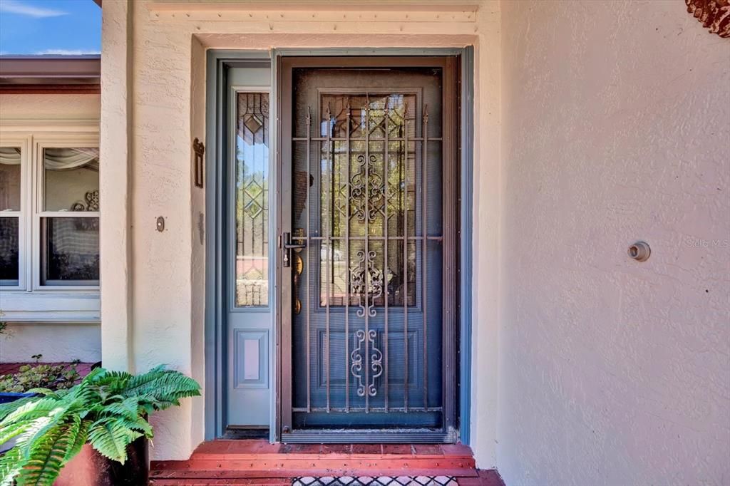 For Sale: $675,000 (4 beds, 2 baths, 2930 Square Feet)