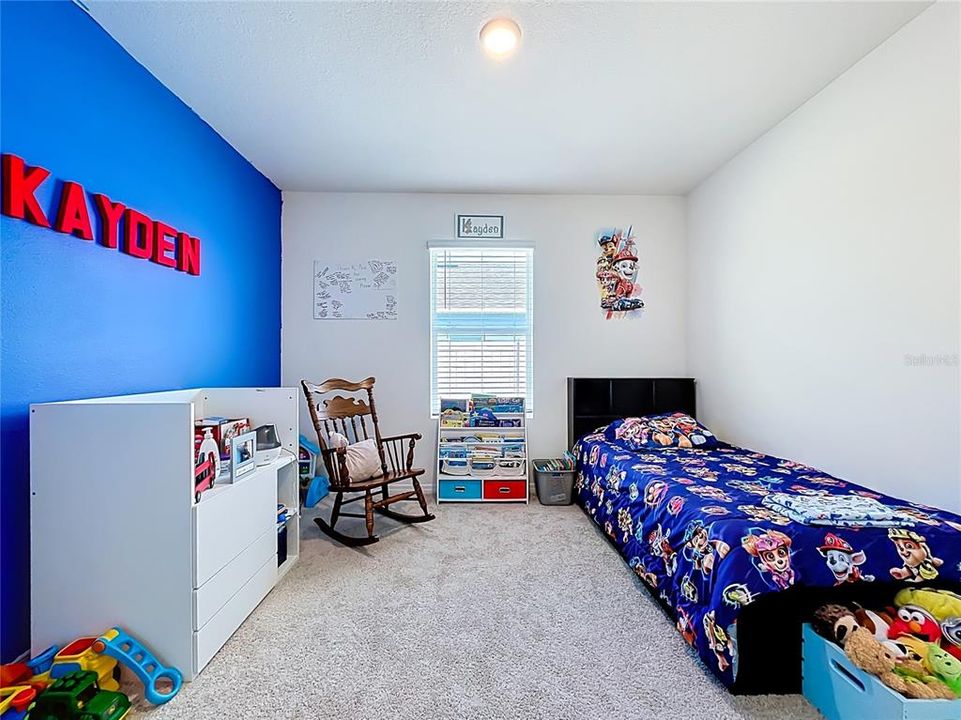 Под контрактом: $310,000 (4 спален, 2 ванн, 1867 Квадратных фут)