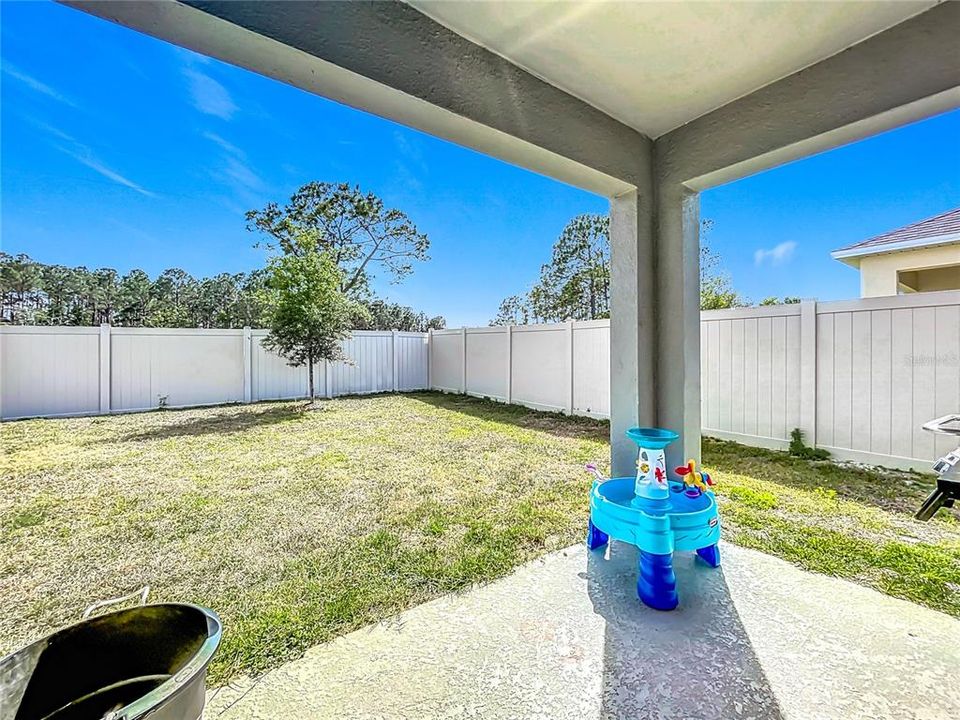 Под контрактом: $310,000 (4 спален, 2 ванн, 1867 Квадратных фут)