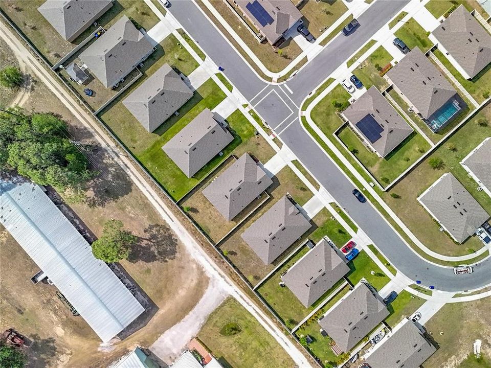 Под контрактом: $310,000 (4 спален, 2 ванн, 1867 Квадратных фут)