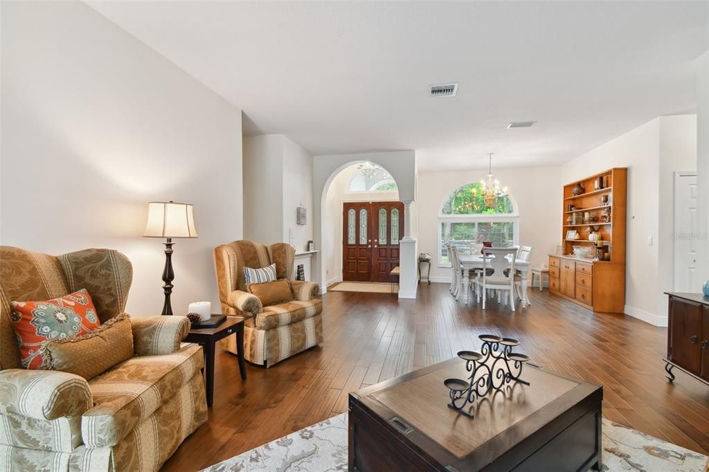 На продажу: $835,000 (4 спален, 3 ванн, 2673 Квадратных фут)