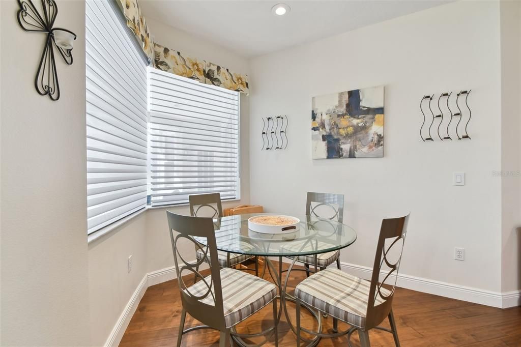 На продажу: $835,000 (4 спален, 3 ванн, 2673 Квадратных фут)