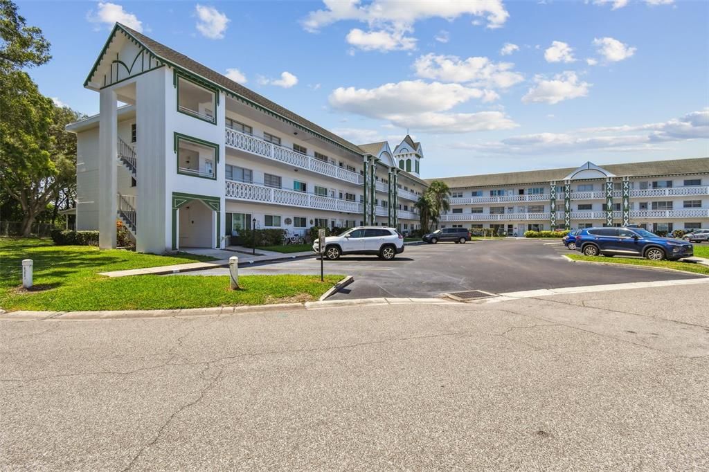 Recently Sold: $158,500 (2 beds, 2 baths, 1100 Square Feet)