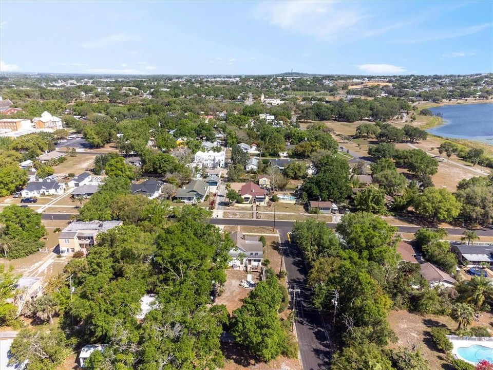 Под контрактом: $279,900 (3 спален, 2 ванн, 1819 Квадратных фут)