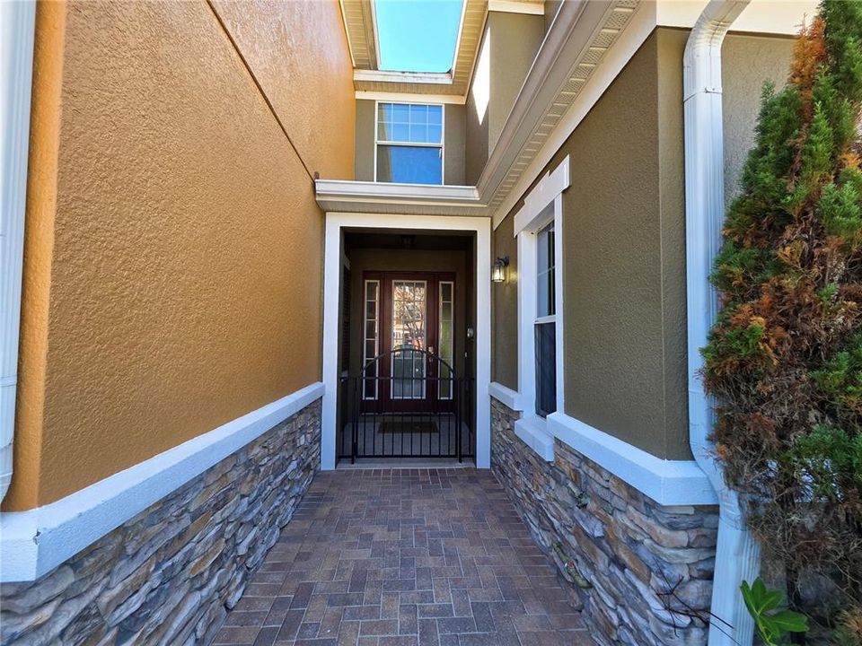 На продажу: $365,000 (3 спален, 2 ванн, 1762 Квадратных фут)