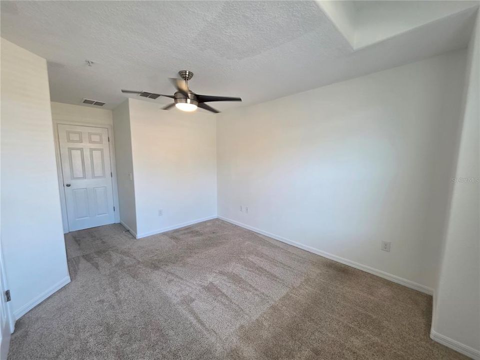 На продажу: $365,000 (3 спален, 2 ванн, 1762 Квадратных фут)