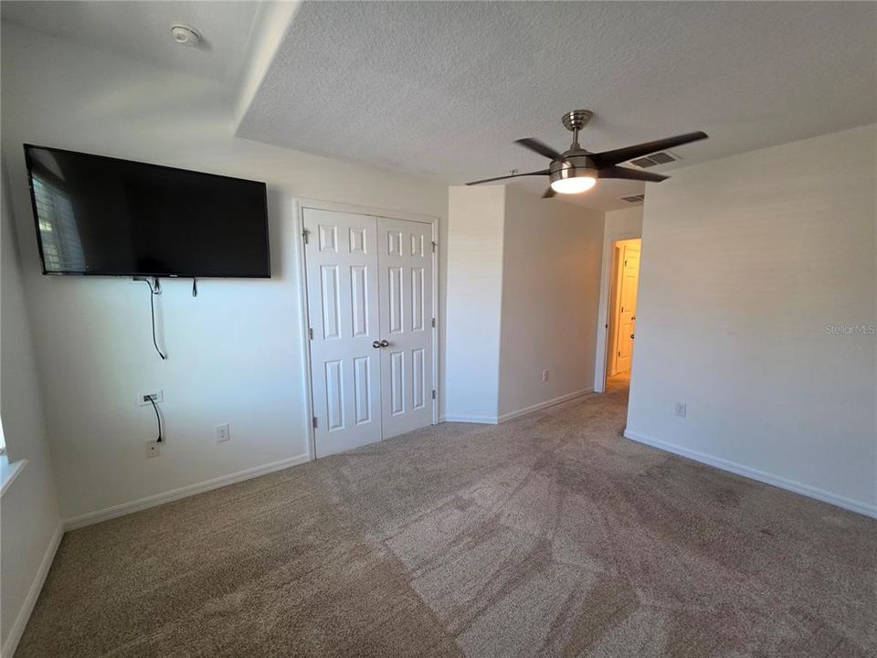 На продажу: $365,000 (3 спален, 2 ванн, 1762 Квадратных фут)