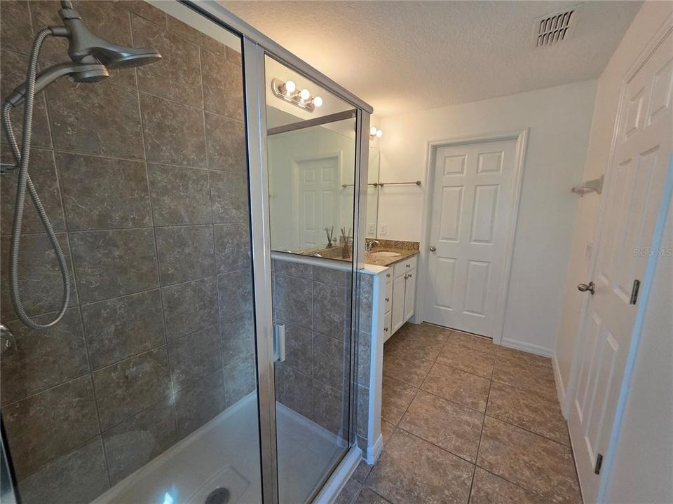 На продажу: $365,000 (3 спален, 2 ванн, 1762 Квадратных фут)