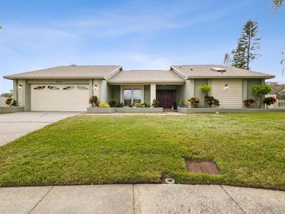 Recently Sold: $785,000 (4 beds, 2 baths, 2420 Square Feet)