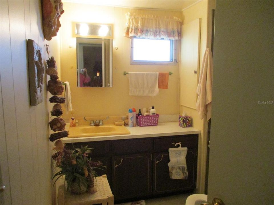 Active With Contract: $65,000 (2 beds, 1 baths, 768 Square Feet)