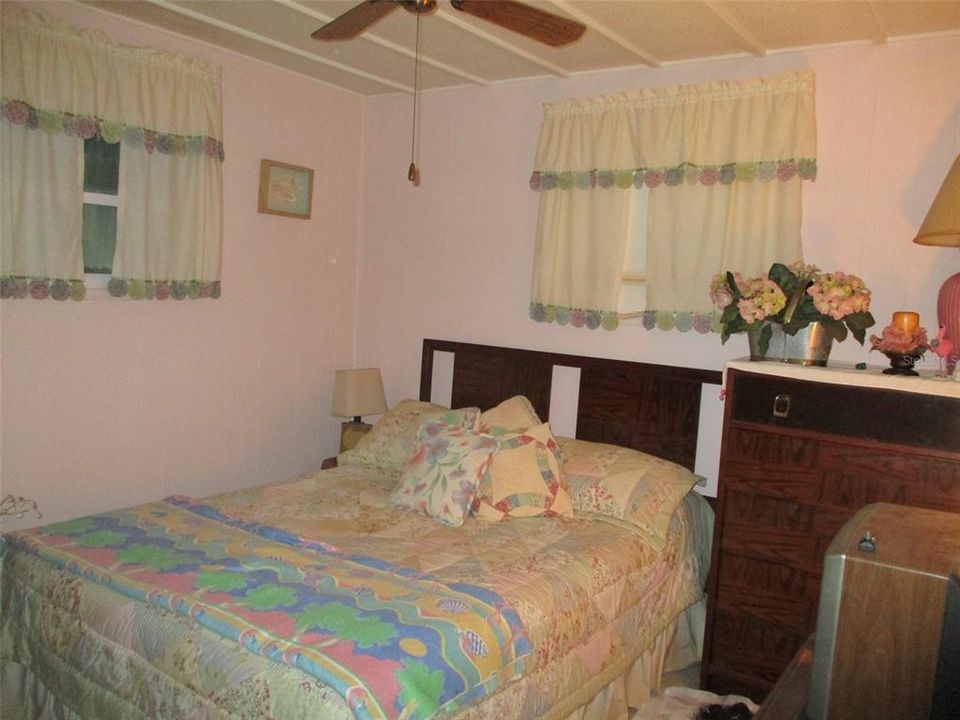 Active With Contract: $65,000 (2 beds, 1 baths, 768 Square Feet)