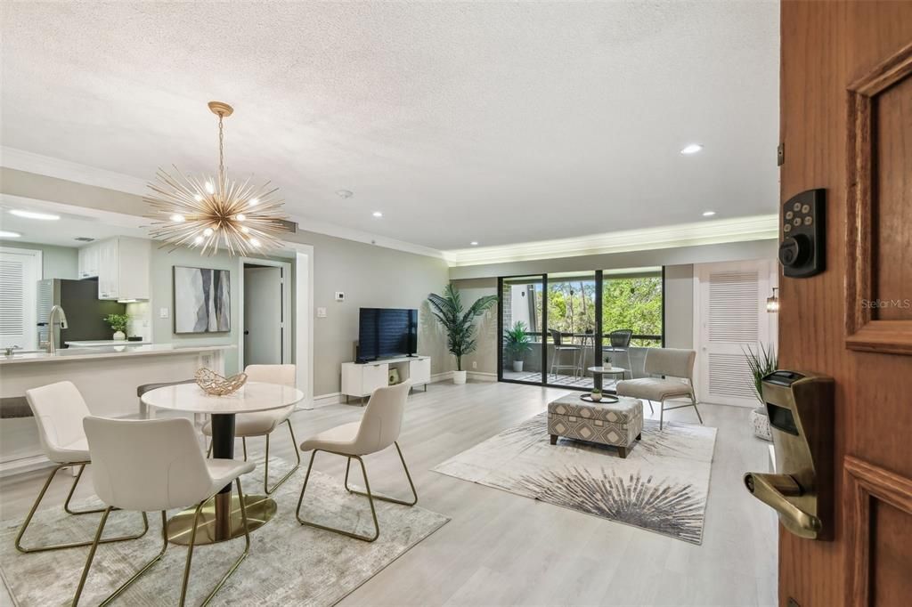 На продажу: $254,000 (1 спален, 1 ванн, 825 Квадратных фут)