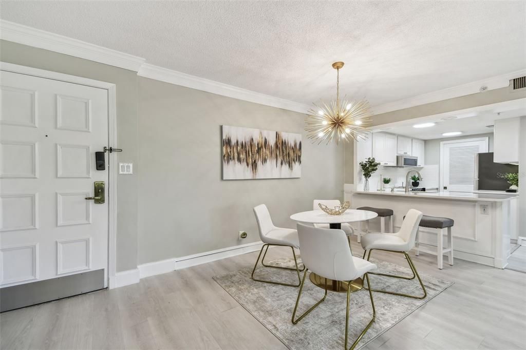 На продажу: $254,000 (1 спален, 1 ванн, 825 Квадратных фут)