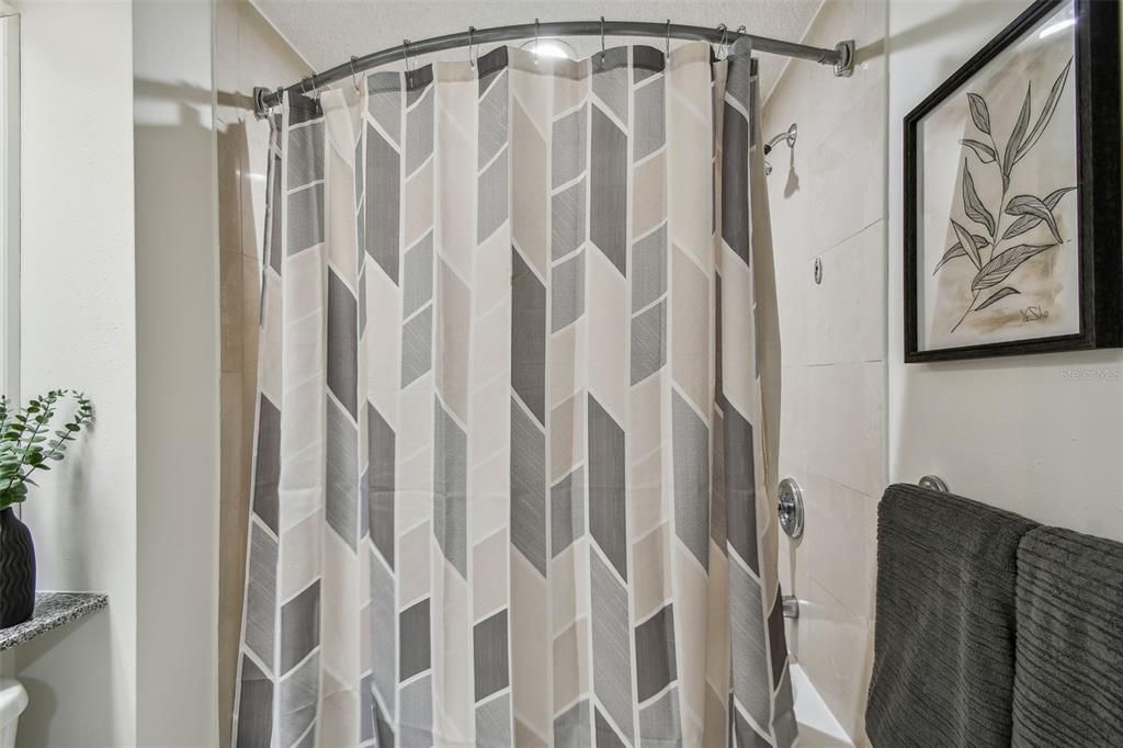 На продажу: $254,000 (1 спален, 1 ванн, 825 Квадратных фут)