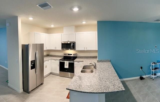 For Rent: $1,950 (3 beds, 2 baths, 1504 Square Feet)