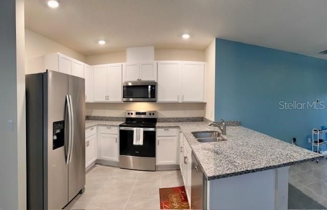 For Rent: $1,950 (3 beds, 2 baths, 1504 Square Feet)