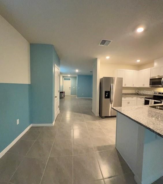 For Rent: $1,950 (3 beds, 2 baths, 1504 Square Feet)