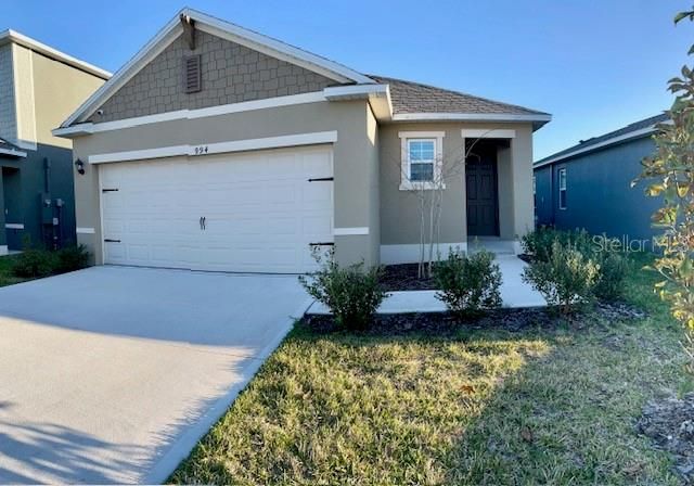 For Rent: $1,950 (3 beds, 2 baths, 1504 Square Feet)