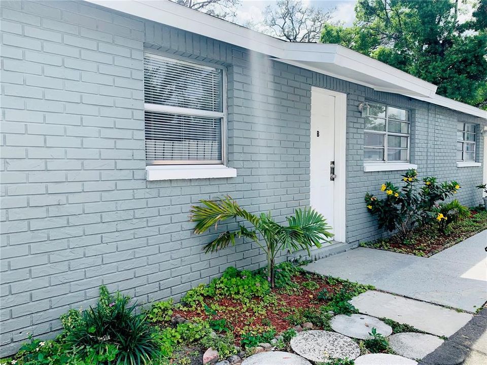 Recently Rented: $1,600 (2 beds, 1 baths, 648 Square Feet)