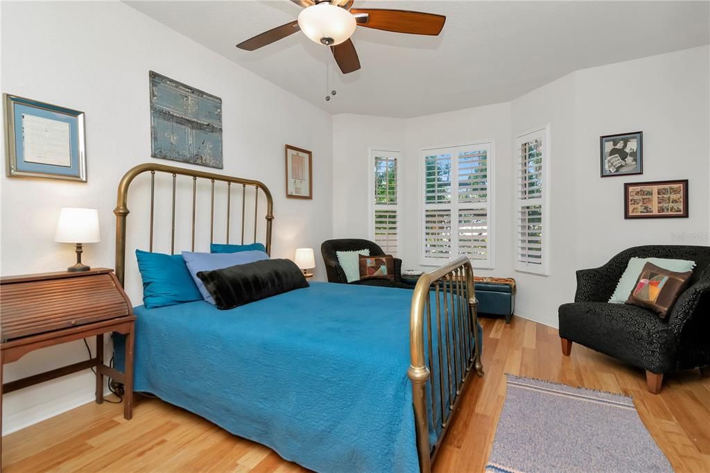 For Sale: $595,000 (3 beds, 2 baths, 2348 Square Feet)