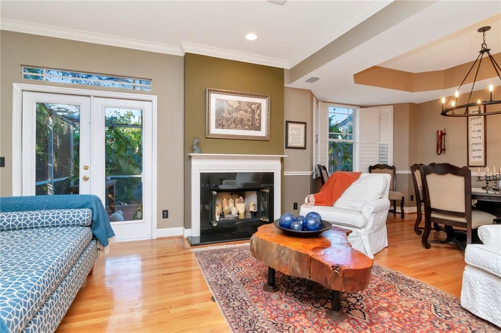 For Sale: $595,000 (3 beds, 2 baths, 2348 Square Feet)