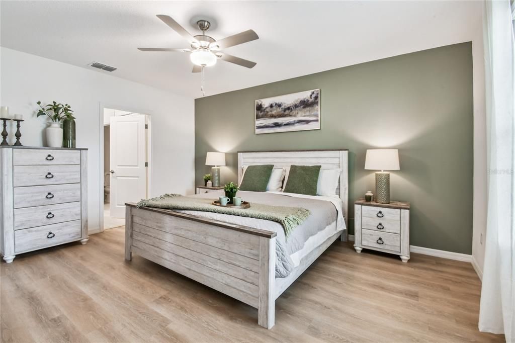 Под контрактом: $415,000 (5 спален, 2 ванн, 2389 Квадратных фут)