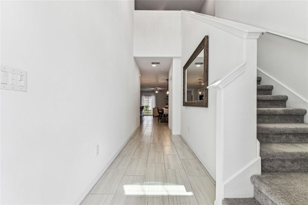 Под контрактом: $415,000 (5 спален, 2 ванн, 2389 Квадратных фут)