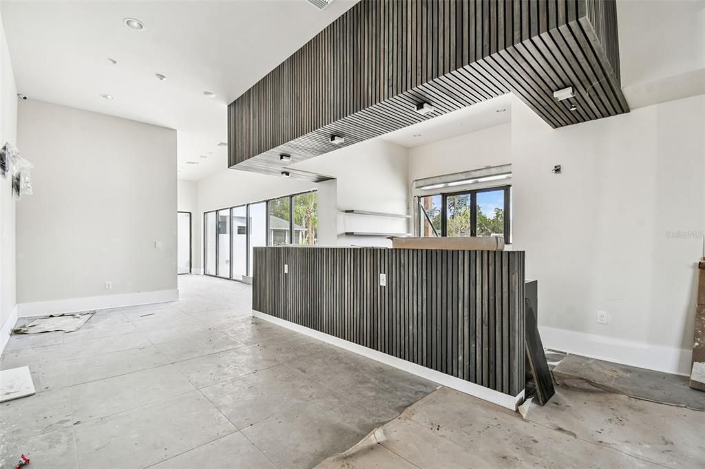 Под контрактом: $415,000 (5 спален, 2 ванн, 2389 Квадратных фут)