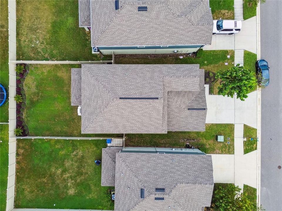 Под контрактом: $415,000 (5 спален, 2 ванн, 2389 Квадратных фут)