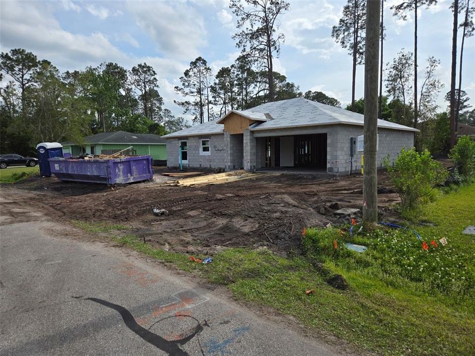 Recently Sold: $324,990 (3 beds, 2 baths, 1504 Square Feet)